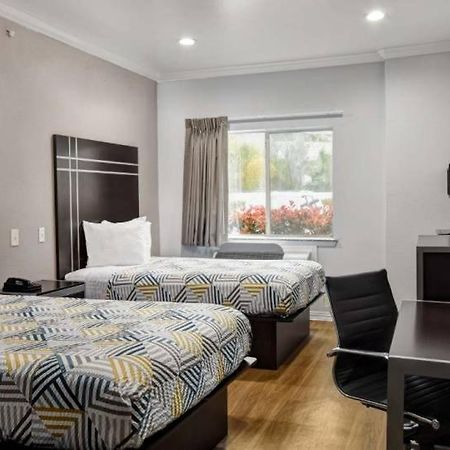Motel 6 Humble, Tx - Houston International Airport Zewnętrze zdjęcie