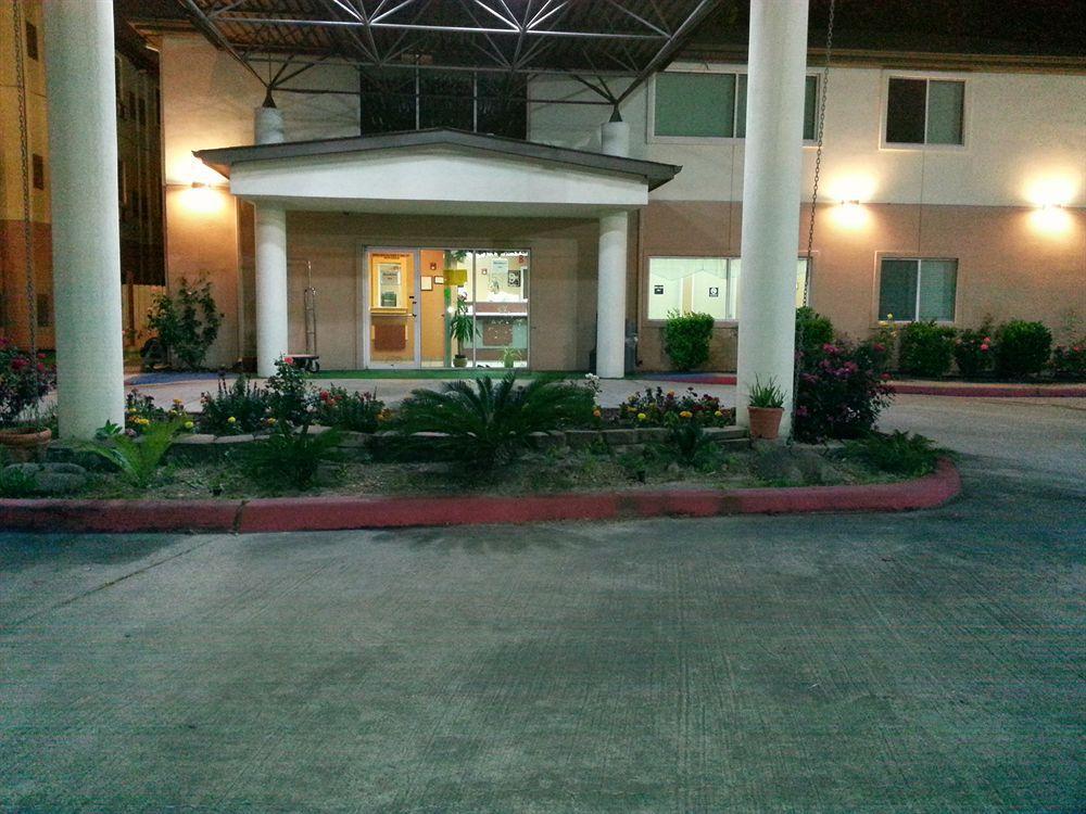 Motel 6 Humble, Tx - Houston International Airport Zewnętrze zdjęcie